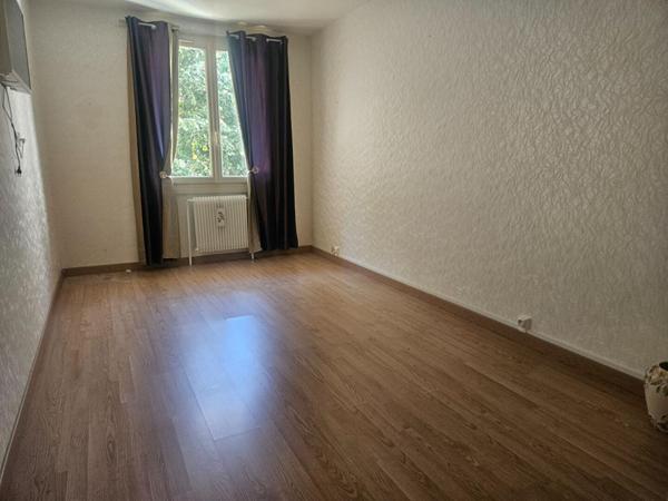 Appartement Decines Charpieu 3 pièce(s) 79.08 m2