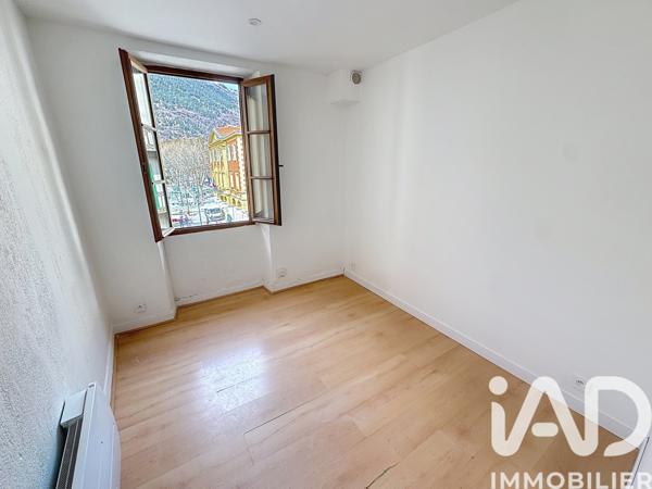 Location appartement 2 pièces 30 m² Saint-Martin-Vésubie