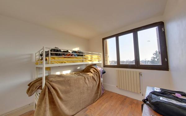 Appartement à vendre    3 pièces • 54,11 m2 Le Blanc-Mesnil