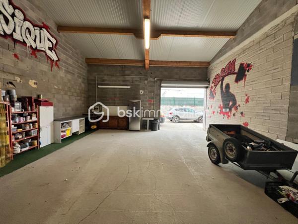 Local d activites de 280 m²