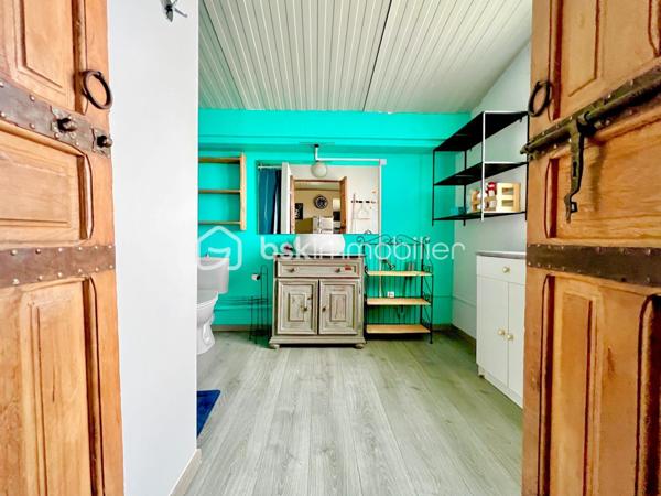 Local d activites de 280 m²