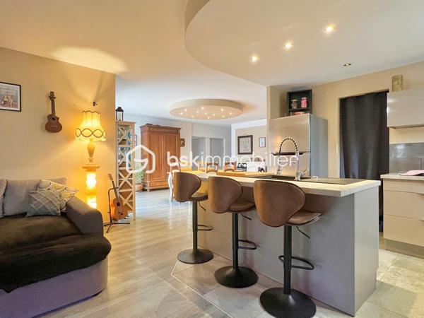 Local d activites de 280 m²