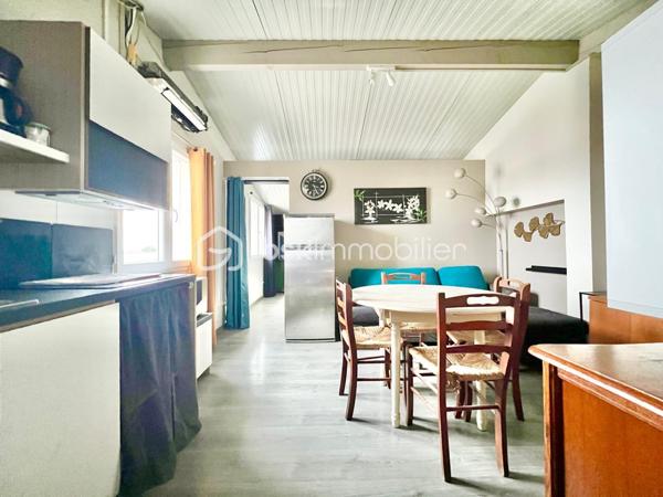 Local d activites de 280 m²