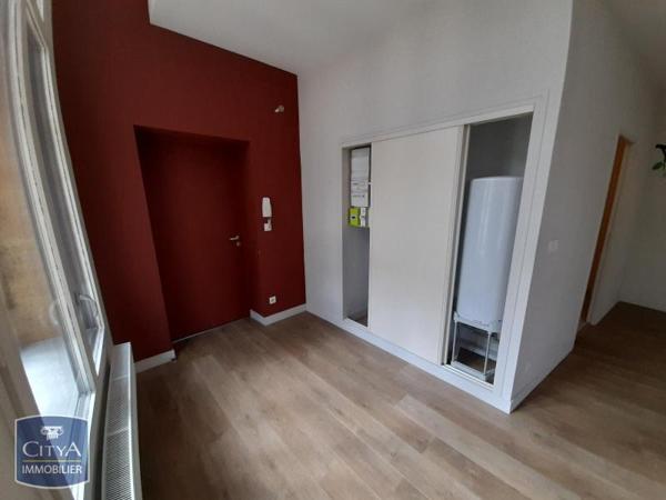 Appartement à louer 2 pièces 62.35m² Sedan (08200)