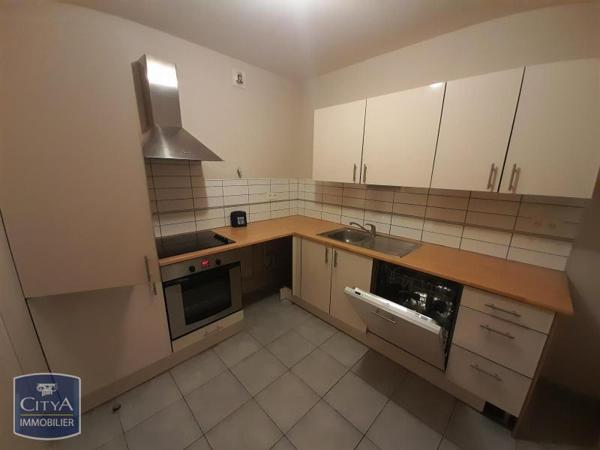 Appartement à louer 2 pièces 62.35m² Sedan (08200)