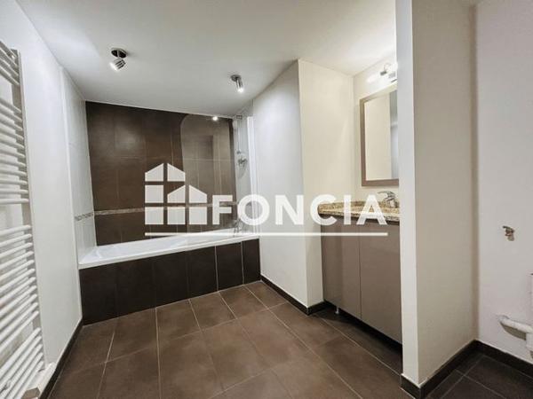 Location Appartement 3 pièces 66.4 m² - Toulon 83000
