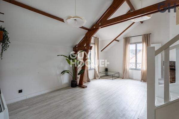 APPARTEMENT EN DUPLEX 3 PIECES À SOISY-SUR-SEINE