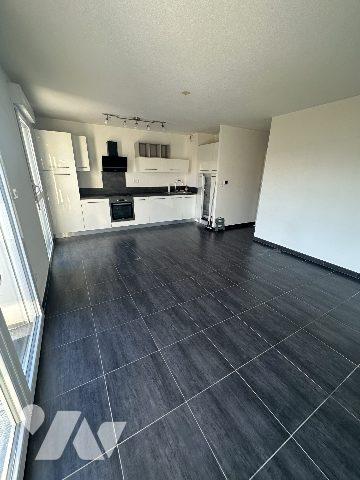 APPARTEMENT F3 AVEC CAVE ET GARAGE