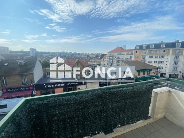 Location Appartement 2 pièces 45.27 m² - 71 BOULEVARD ROBESPIERRE Poissy 78300