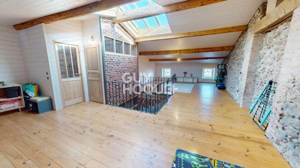 Maison de village de 220m² à MONTOISON