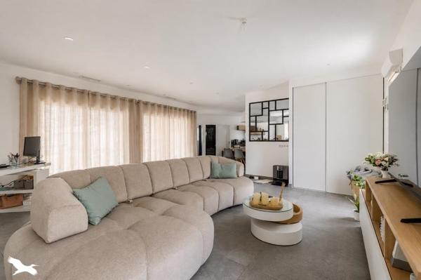 Maison à vendre 399 239 € Saint-Loubès 6 p 153 m² DPE A