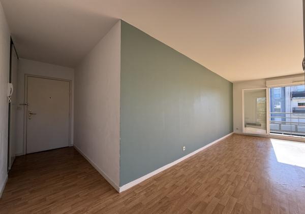 Appartement T4 de 83 m² avec balcon, garage double et cave