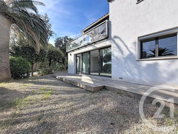 Appartement T5 à vendre  5 pièces - 99 m 2   LES ISSAMBRES  - 83