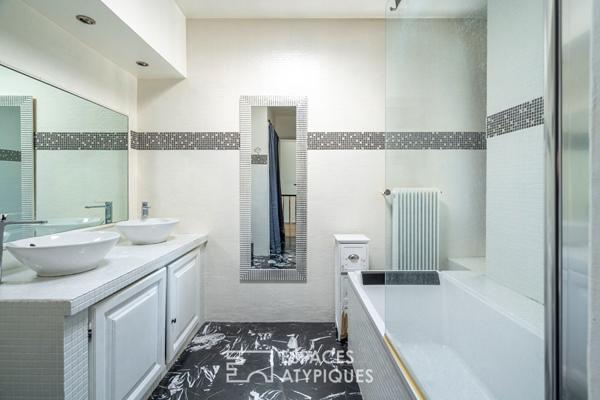Maison d’architecte avec jardin et piscine