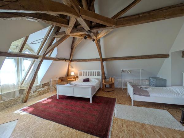 Magnifique manoir de 10 chambres , piscine et 2 maisons d'amis