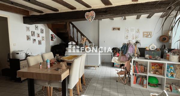 À vendre Immeuble 100 m² - Laval 53000