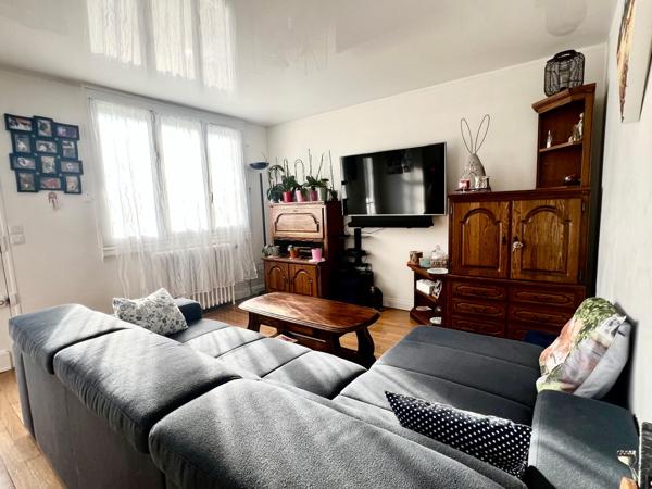 CORMEILLES-EN-PARISIS - QUARTIER CENTRE HAUT - MAISON DE 70 M² - 3 CHAMBRES - TERRAIN 392 M² - TERRASSE - JARDIN - GARAGE - PARKING -