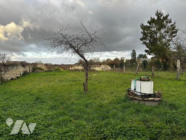 Beaumont En Véron 37420 - Maison de 5 pièces , 3 chambres, sur un terrain de 1082 m2
Maison de...