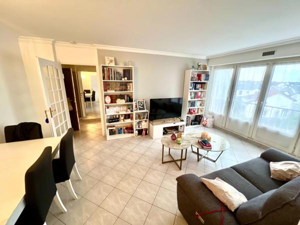 BEAU APPARTEMENT 2 pièces DE 44M2 + CAVE A CHENNEVIERES SUR MARNE (94430)