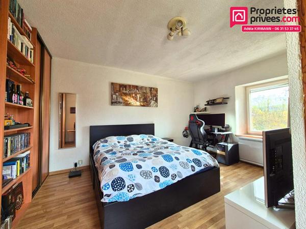 Appartement duplex 66m2 - jardin - double garage - Pougny 01550