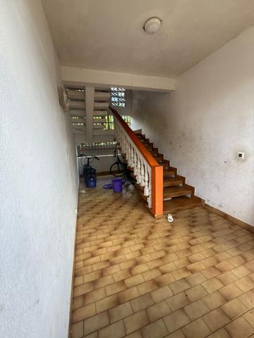 INV LOCATIF: IMMEUBLE DE 2 T1+ 2T4 A 5 minutes du CENTRE VILLE CAYENNE