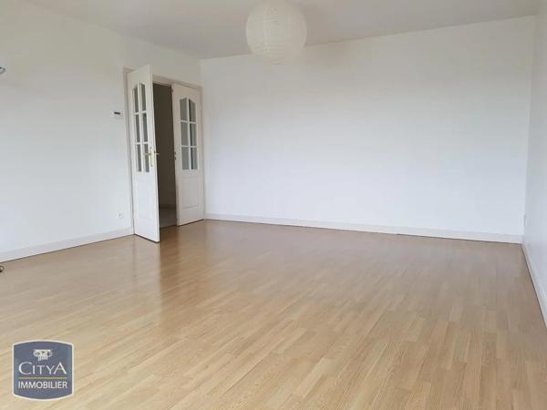 Appartement à louer 3 pièces 74.15m² Arras (62000)