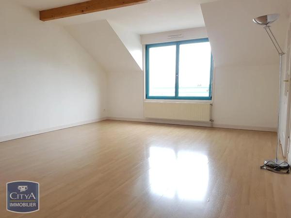 Appartement à louer 3 pièces 74.15m² Arras (62000)