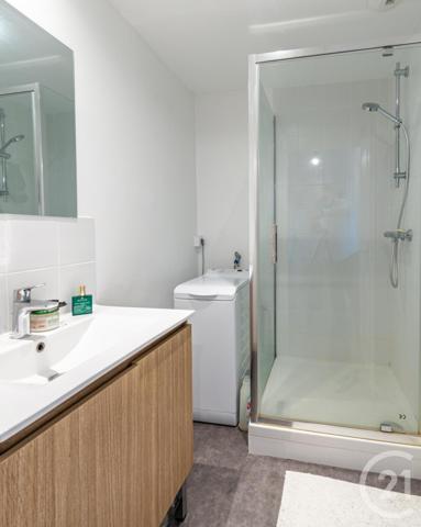 Appartement T5 à vendre  5 pièces - 82,39 m2 LAVAL - 53