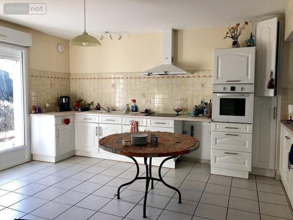 Maison à vendre à La Flèche dans la Sarthe (72200), ref : 72068-1945