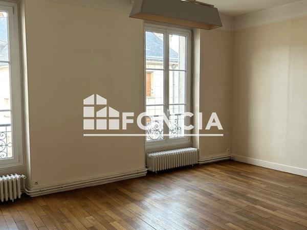 Location Appartement 3 pièces 66.88 m² - 3 RUE DU CHARIOT Orleans 45000
