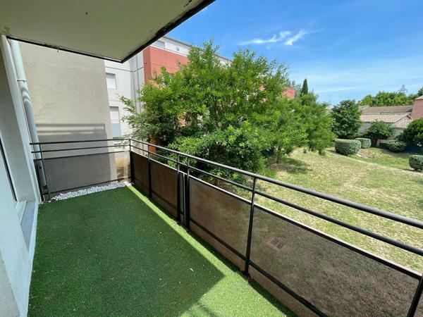AVIGNON LE PONTET - APPARTEMENT T3 avec BALCON + GARAGE - PLEIN SUD - 53 M²