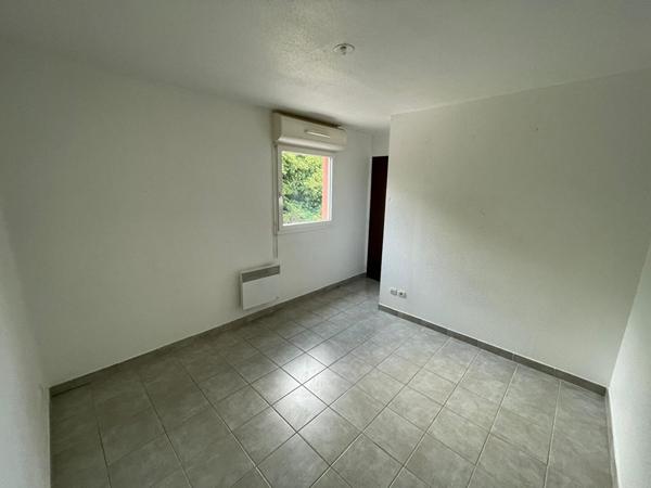 AVIGNON LE PONTET - APPARTEMENT T3 avec BALCON + GARAGE - PLEIN SUD - 53 M²