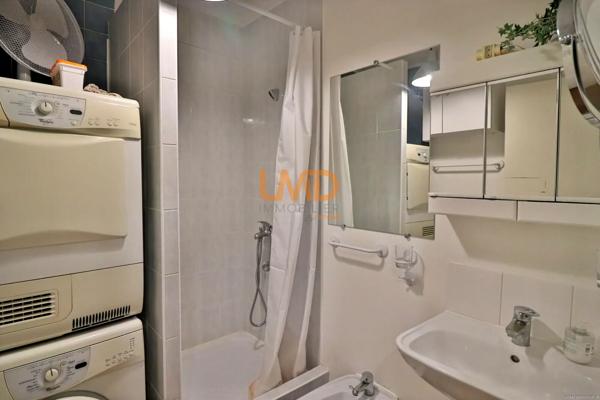 Appartement grand T2 Centre ville Prado Rouet - Au calme avec Piscine