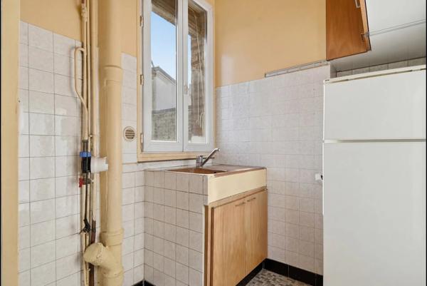 Appartement
         2 pièces
        - 30 m² Exclusivité 180 000 € *