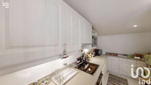 Appartement 2 pièces de 68 m² à Paris (75008)