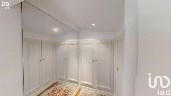 Appartement 2 pièces de 68 m² à Paris (75008)