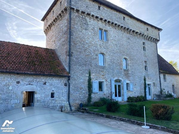 A VENDRE - Entre CAJARC (Lot - 46160) et FIGEAC (Lot - 46160) - Dominant la vallée du Lot , au ...