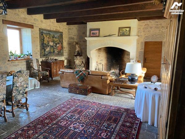 A VENDRE - Entre CAJARC (Lot - 46160) et FIGEAC (Lot - 46160) - Dominant la vallée du Lot , au ...