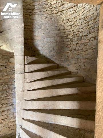 A VENDRE - Entre CAJARC (Lot - 46160) et FIGEAC (Lot - 46160) - Dominant la vallée du Lot , au ...