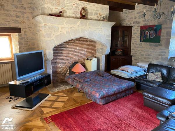 A VENDRE - Entre CAJARC (Lot - 46160) et FIGEAC (Lot - 46160) - Dominant la vallée du Lot , au ...