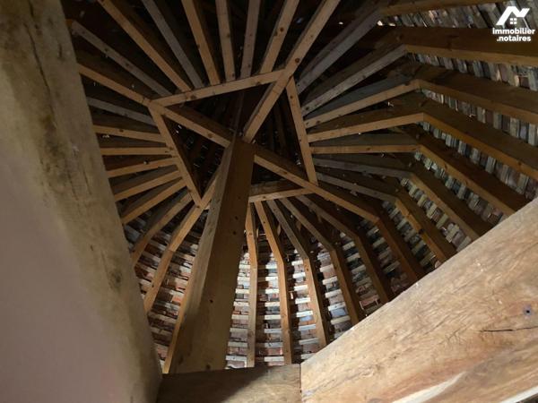 A VENDRE - Entre CAJARC (Lot - 46160) et FIGEAC (Lot - 46160) - Dominant la vallée du Lot , au ...