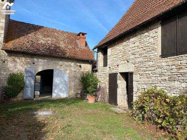 A VENDRE - Entre CAJARC (Lot - 46160) et FIGEAC (Lot - 46160) - Dominant la vallée du Lot , au ...