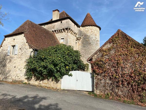 A VENDRE - Entre CAJARC (Lot - 46160) et FIGEAC (Lot - 46160) - Dominant la vallée du Lot , au ...