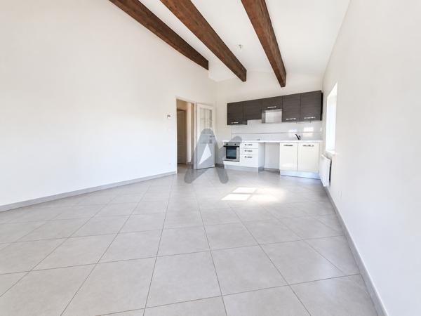 FRANCHEVILLE-LE -BAS- T3 AU 2EME ETAGE- POSSIBILITE GARAGE