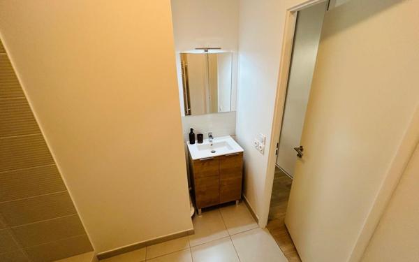 Appartement à louer    1 pièce • 28,05 m2 Le Blanc-Mesnil