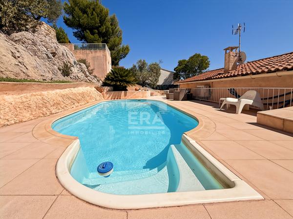 LES PENNES MIRABEAU - Maison T3 avec 2 garages, piscine sur une parcelle de 590m2