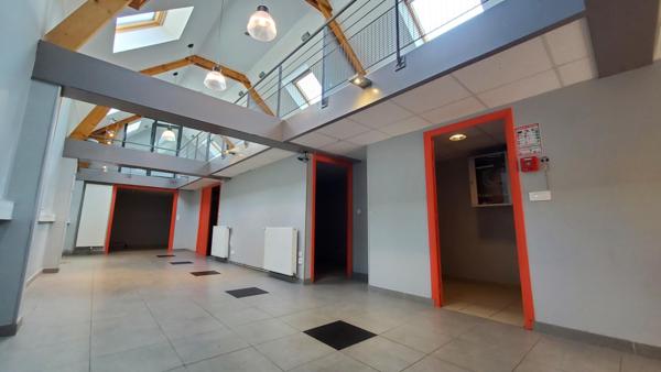 Ensemble immobilier polyvalent – Quartier calme