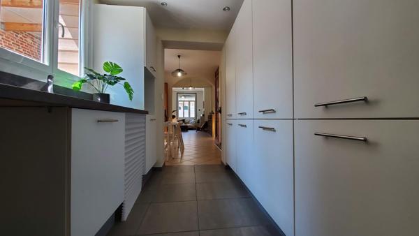 Ensemble immobilier polyvalent – Quartier calme