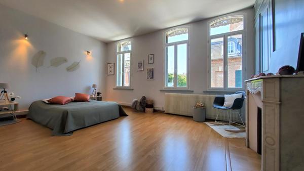 Ensemble immobilier polyvalent – Quartier calme