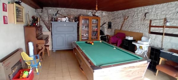 À vendre - Ferme, 13 pièces située à L'Île-Bouchard (37220)